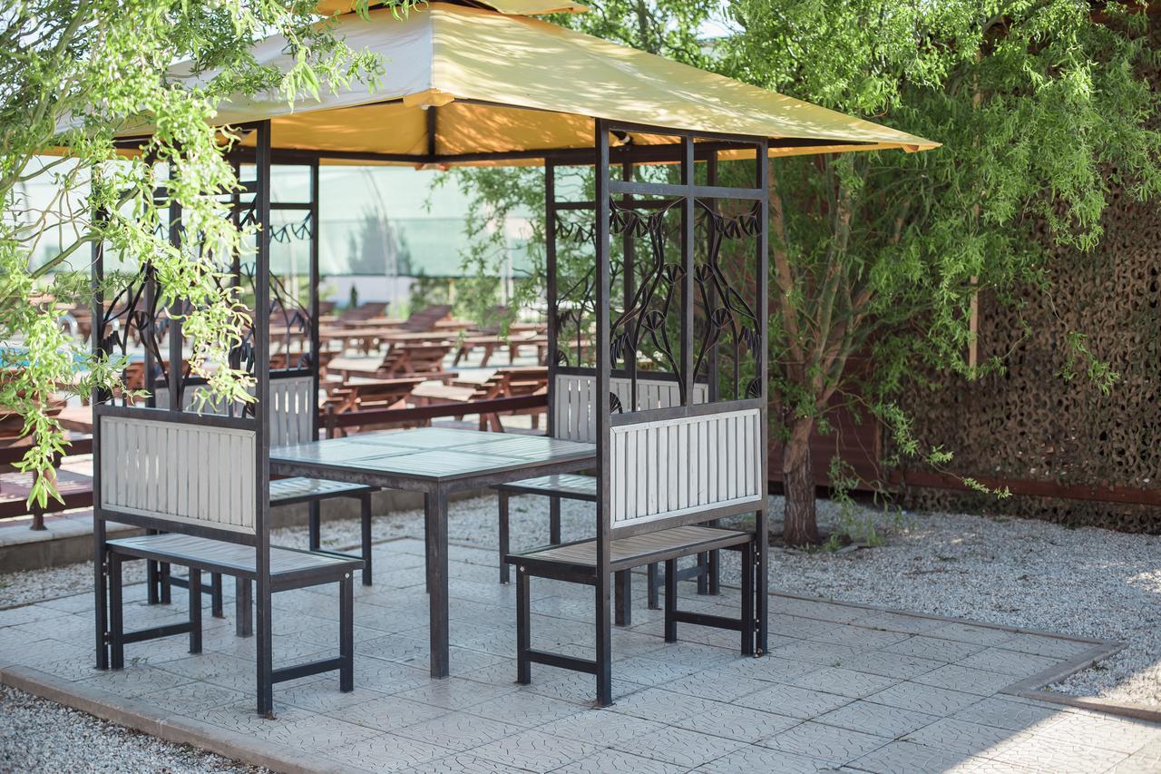 Picnic Park Hotel Shenggeldi Ngoại thất bức ảnh