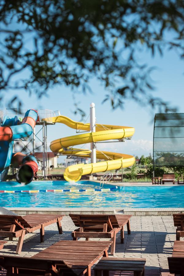 Picnic Park Hotel Shenggeldi Ngoại thất bức ảnh